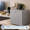 D_Mabe_Minibar_42Lts_Inox_RMF02LRX1_Ambientada